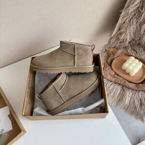 UGG Classic Ultra Mini Boots